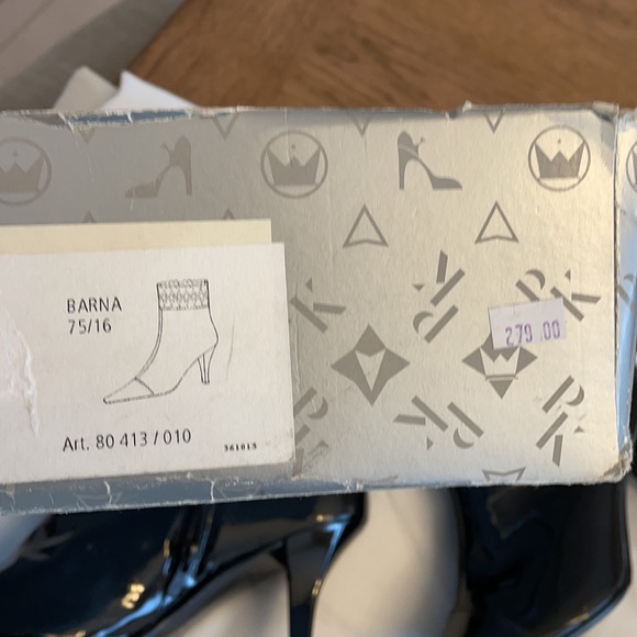 PETER KAISER BLACK PATENT BOOTIES.  NEW - Picture 11 of 11